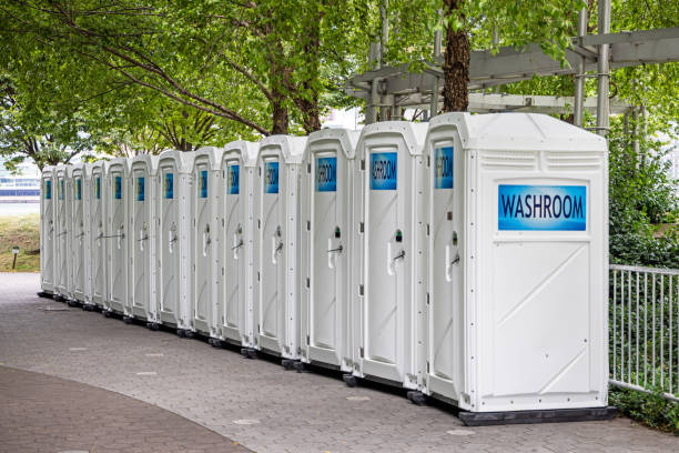 Best Emergency porta potty rental  in Bellport, NY